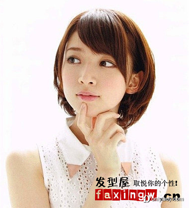 2013女生帅气短发发型活泼可爱俏女生