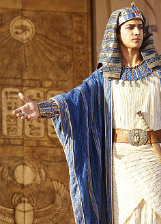 服饰参考埃及法老