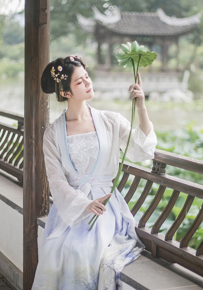 汉服动作参考