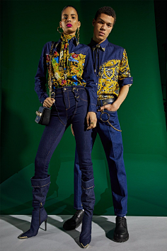 versacejeanscouture
