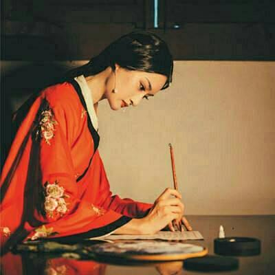 古装女