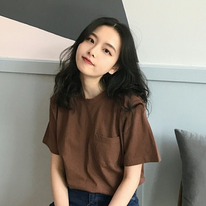 晚期komarin采集到摄影头像半身像女 素锦真人底图小清新唯美女生头像