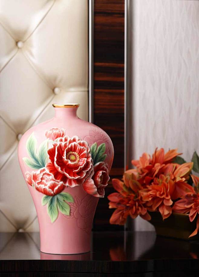 【瑰宝】红楼梦之薛宝钗牡丹瓷瓶