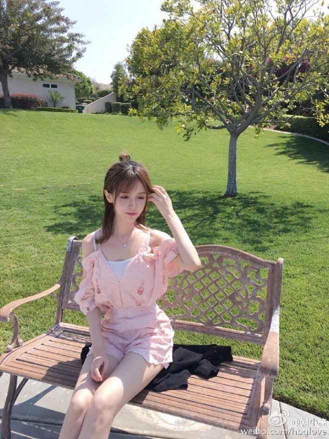 星夜未央采集到清凉美女