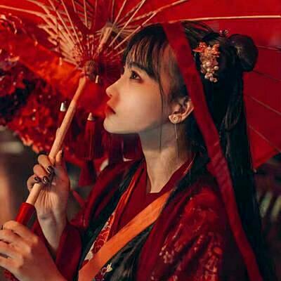 古装女