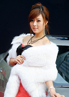 黄美姬