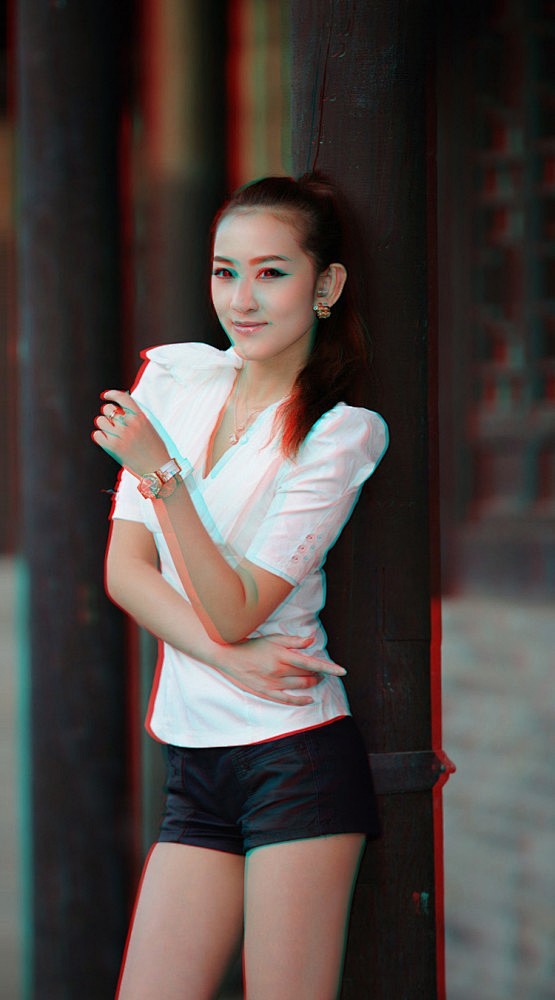 3d出屏一美女图一红蓝