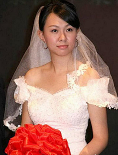 com 卓依婷资料:卓依婷是台湾著名女歌手,自幼聪明好