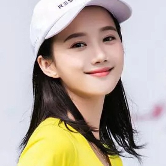 戴帽子美女