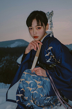 炸毛铲屎官采集到彩妆及细节