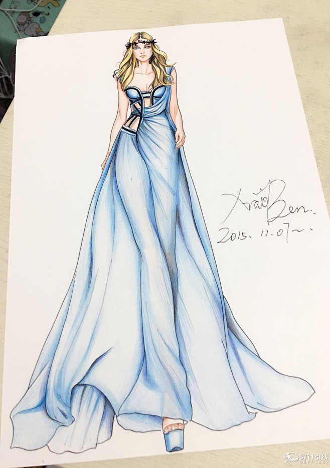 彩铅服装结构