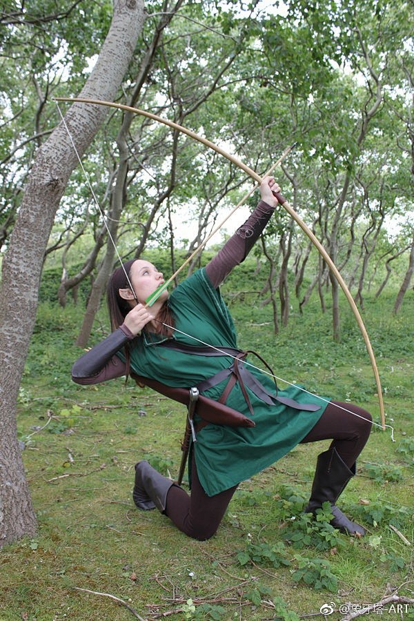 速写参考女猎人关键词动态速写参考女性pose武器弓箭中世纪精灵猎人