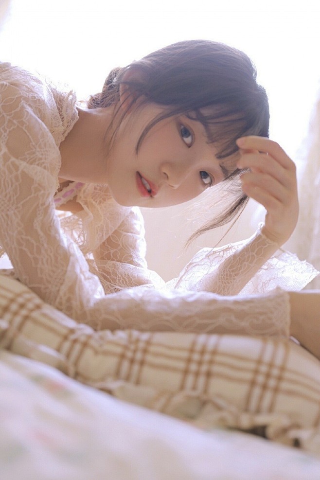 性感美女蕾丝睡衣撩人妩媚写真图片[3/11]_性感美女_美桌网