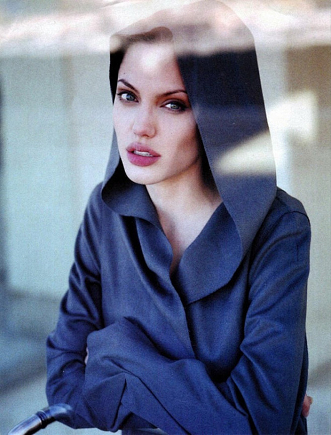 angelinajolie