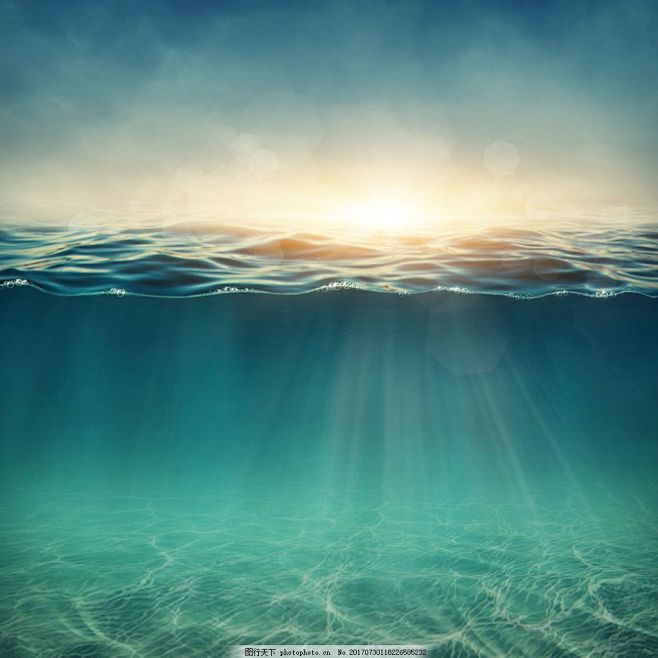梦幻蓝色大海阳光背景清澈海水深海波浪保护海洋