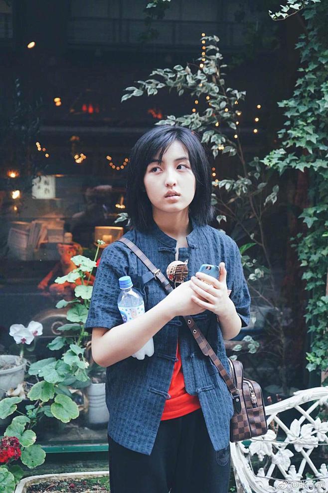 本鹅又来安利盐系少女张子枫的酷照片了多图