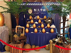 砸金蛋-花瓣网|陪你做生活的设计师 | 拍照堆头 创意堆头 拍照墙 创意