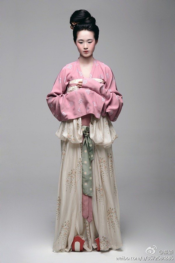 齐胸襦裙汉服唐披子