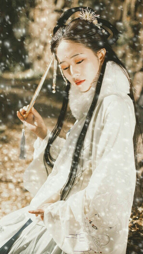 尤歌YAN采集到汉服