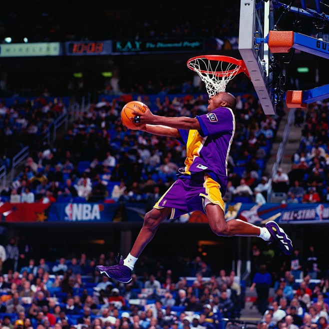 com #nba#2019全明星官方推特更新:@kobebryant 1997年全明星扣篮大赛