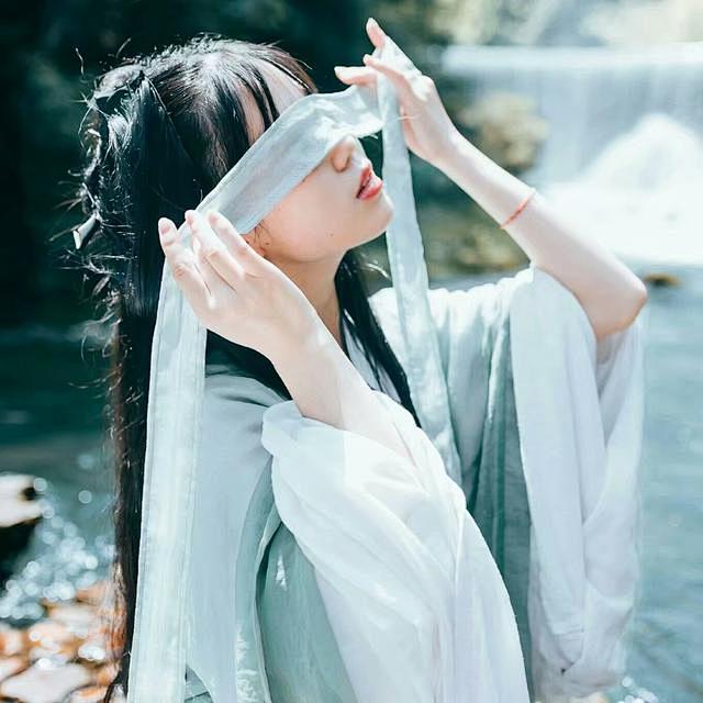 插画人物参照