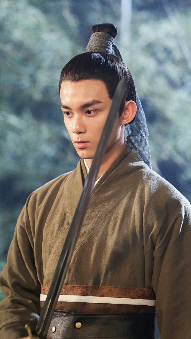 古装男