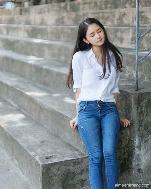 牛仔美女