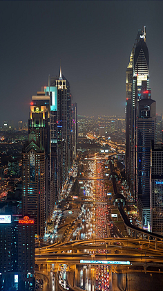 配图-花瓣网|陪你做生活的设计师 | 城市夜景 天空
