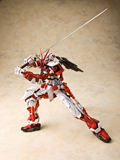 com 尤天乐园 日本万代原装正品 mg 红迷茫 红色异端高达 1/100 模型