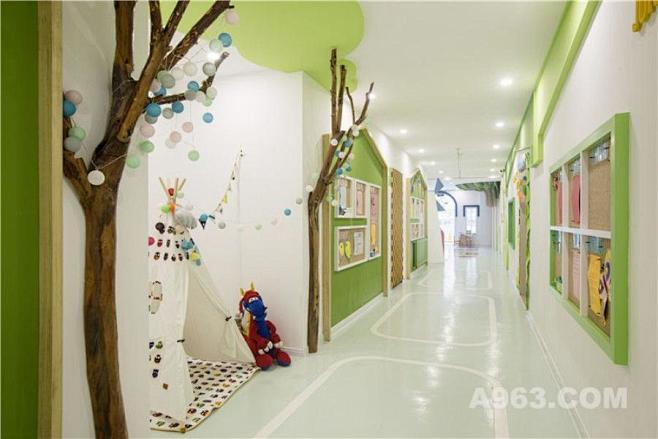a唯拓教育环境设计采集到幼儿园走廊