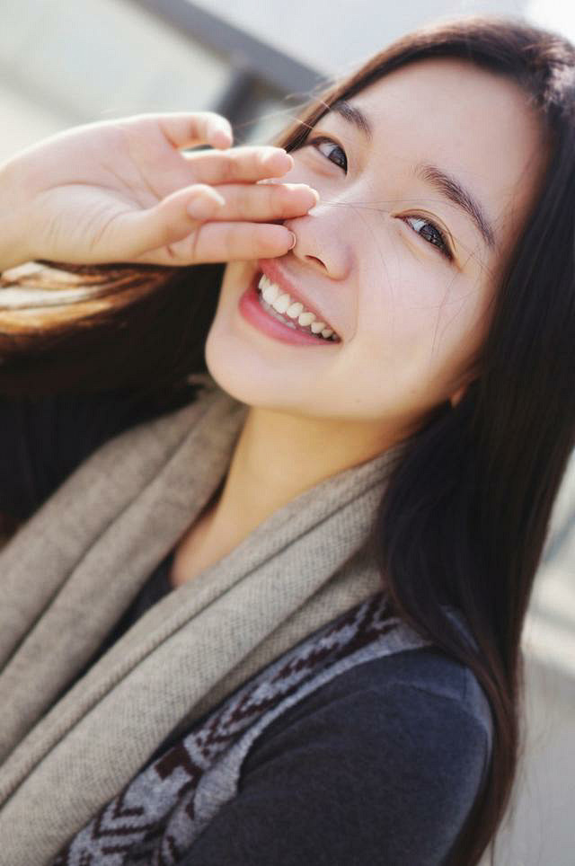 灿烂迷人的笑容