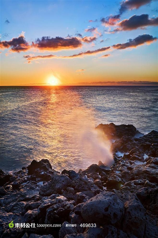 夕阳海边图片素材蓝天海水礁石落日高清摄影背景图片素材