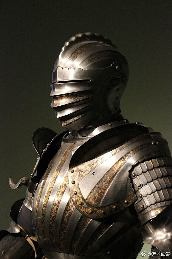 中世纪西方盔甲