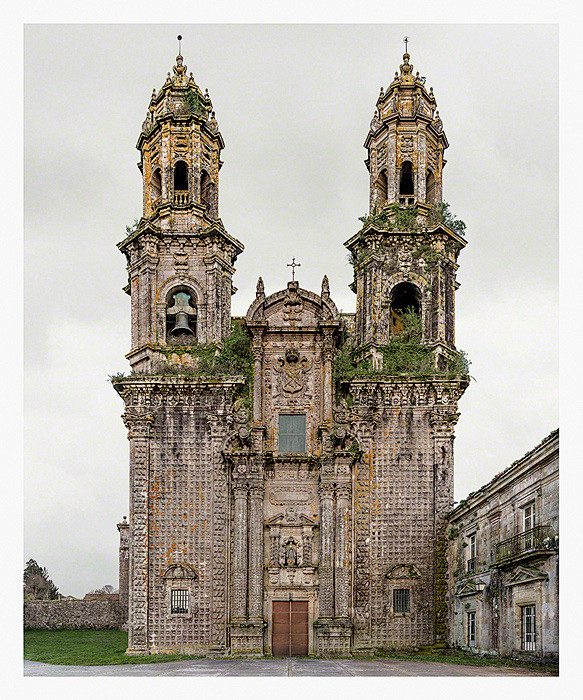 brunetti拍摄的一系列欧洲各大具有历史意义的教堂和修道院的外