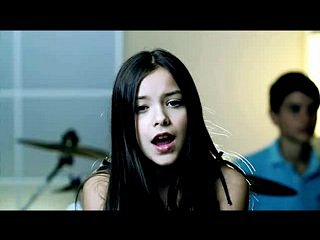 墨西哥10岁萝莉 Angie Vazquez 激情翻唱Rolli