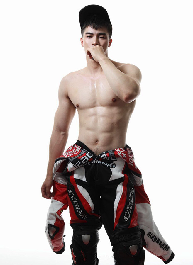 ·¿采集到Muscle。#