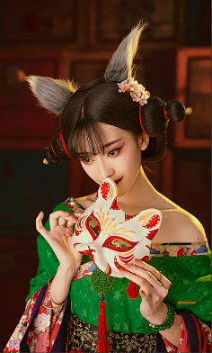 尤歌YAN采集到汉服