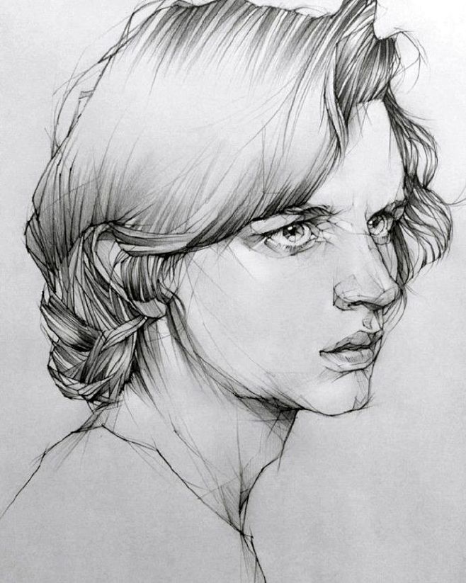 一组结构感很强的人像素描让我想起了高考前那段每天练练练的苦逼日子