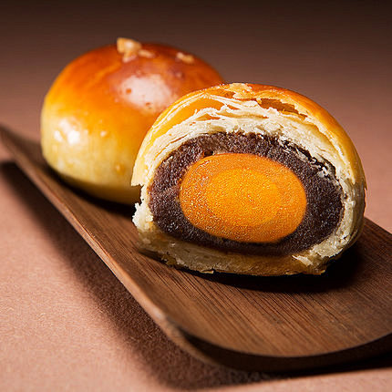 荣庆和豆沙莲蓉肉松蛋黄酥手工蛋黄酥糕点零食中秋月饼3枚60克