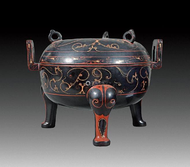汉代漆器三脚鼎