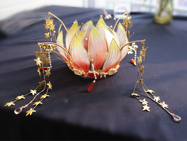 造花液树脂定制红金渐变色流苏莲花冠团购链接清风女公子淘宝网