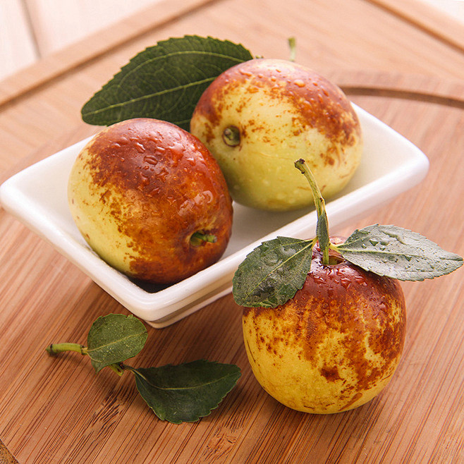 落絮r从泽芥转采于2020-09-06 16:22:57像枣像梨又像夏威夷果水果