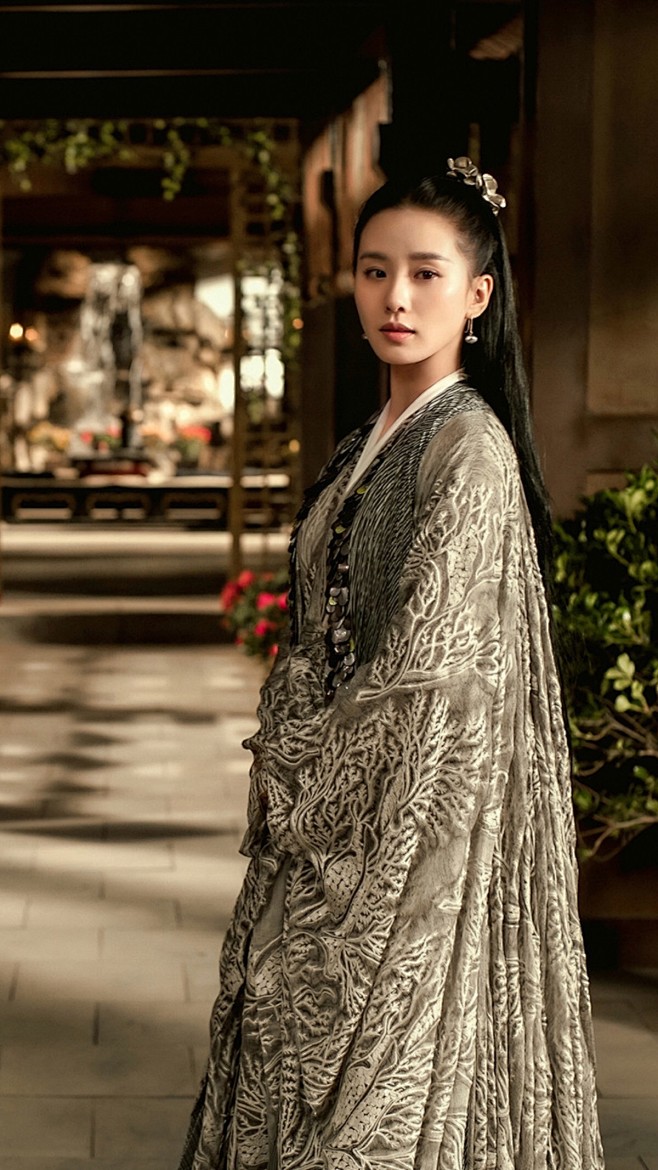 醉玲珑凤卿尘刘诗诗