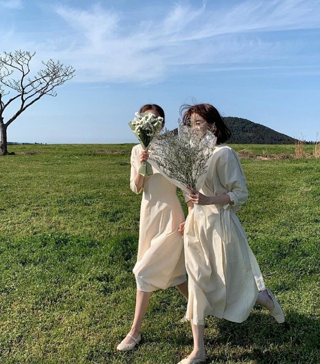 夜魔～从吾乃大天师转采于2021-07-03 08:57:31闺蜜出游拍照姿势get