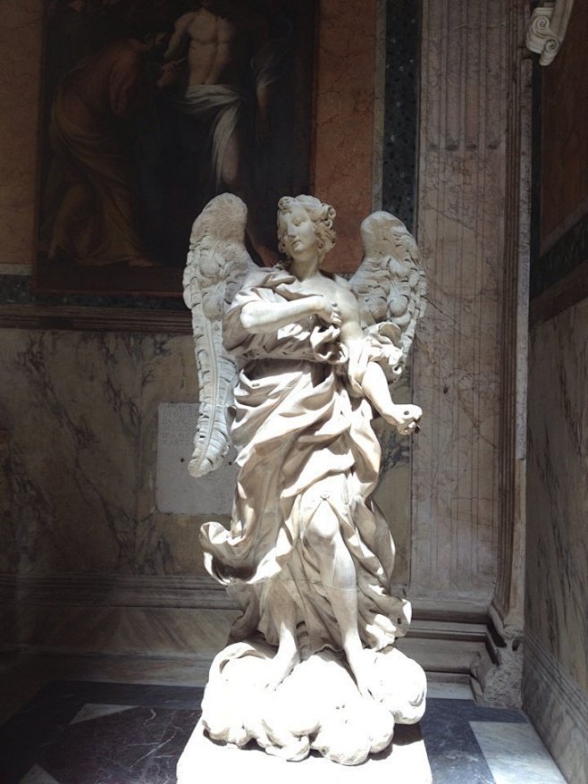 万神殿里的雕像elaine