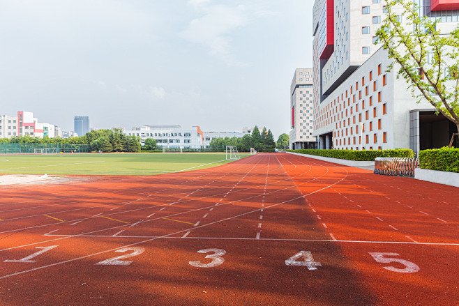 学校操场篮球场操场