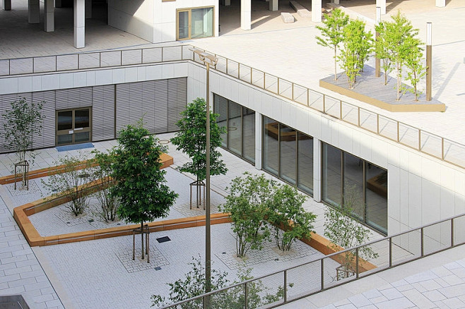 卢森堡贝尔瓦尔西技术高中