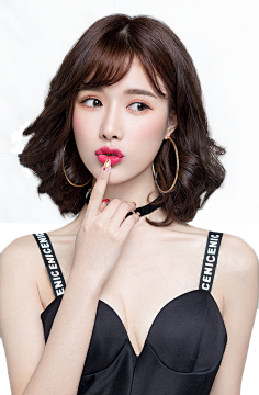 尤歌YAN采集到美女