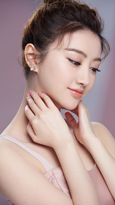 洛云汐采集到美女明星~写真代言