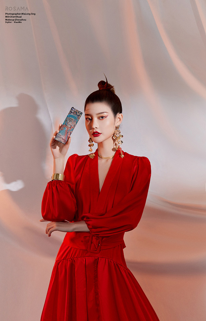 国潮美妆国潮美女国潮发型国潮模特国潮造型国潮人物图片高级彩妆图片